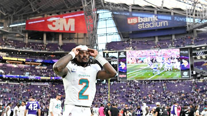 Oct 4, 2026; Minneapolis, Minnesota, USA; Miami Dolphins quarterback Malik Willis (2) looks on after the game against the Minnesota Vikings at U.S. Bank Stadium. Mandatory Credit: Jeffrey Becker-Imagn Images Oct 4, 2026; Minneapolis, Minnesota, USA; Miami Dolphins quarterback Malik Willis (2) looks on after the game against the Minnesota Vikings at U.S. Bank Stadium. Mandatory Credit: Jeffrey Becker-Imagn Images
