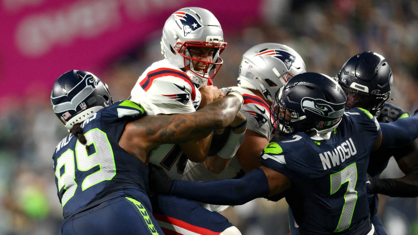 9 Takeaways From Patriots' Implosion in Week 1 Loss to Seahawks