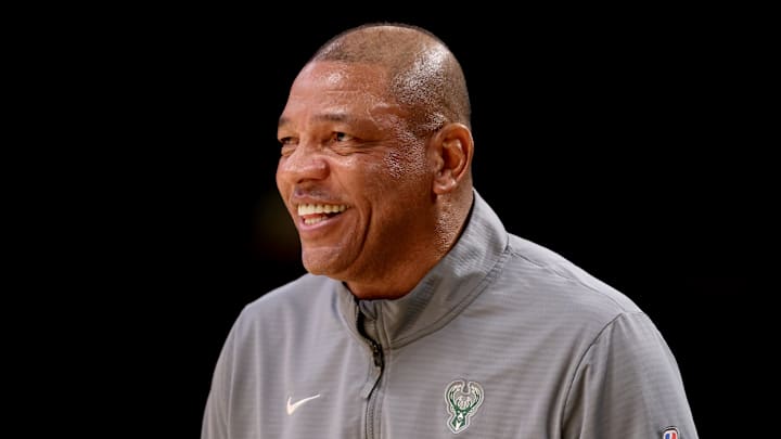 Milwaukee Bucks v Los Angeles Lakers