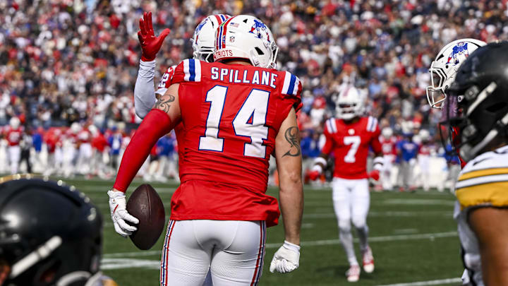 New England Patriots - Linebacker Robert Spillane