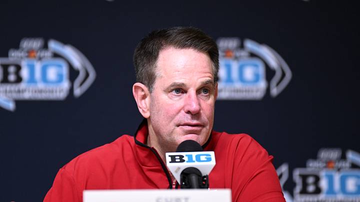 Dec 6, 2025; Indianapolis, IN, USA; Indiana Hoosiers head coach Curt Cignetti speaks in a press conference after defeating the Ohio State Buckeyes in the 2025 Big Ten championship game at Lucas Oil Stadium. Mandatory Credit: Robert Goddin-Imagn Images Dec 6, 2025; Indianapolis, IN, USA; Indiana Hoosiers head coach Curt Cignetti speaks in a press conference after defeating the Ohio State Buckeyes in the 2025 Big Ten championship game at Lucas Oil Stadium. Mandatory Credit: Robert Goddin-Imagn Images