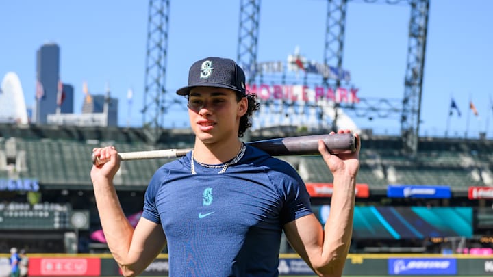 Seattle Mariners first-round draft pick Johnny Farmelo during batting practice prior to the game against the Minnesota Twins at T-Mobile Park in 2023.