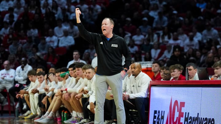 Miami (OH) RedHawks head coach Travis Steele Miami (OH) RedHawks head coach Travis Steele