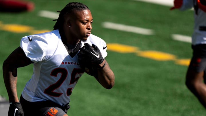 Bengals halfback Tahj Brooks (25) runs with the ball during the Bengals Rookie Mini Camp on Friday, May 9, 2025 at Paycor Stadium in Cincinnati.