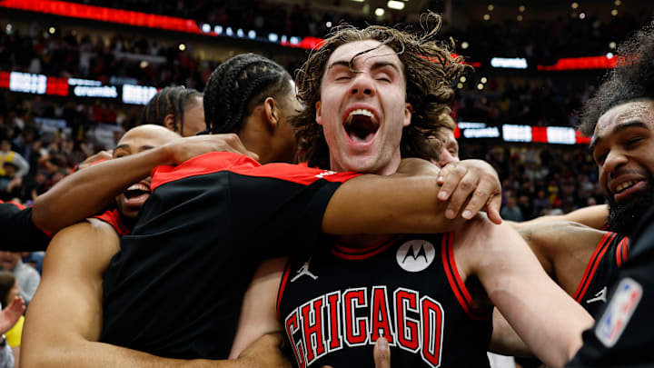 Los Angeles Lakers v Chicago Bulls