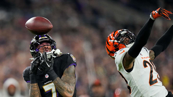 Nov 16, 2023; Baltimore, Maryland, USA; Cincinnati Bengals cornerback Cam Taylor-Britt (29) breaks Nov 16, 2023; Baltimore, Maryland, USA; Cincinnati Bengals cornerback Cam Taylor-Britt (29) breaks