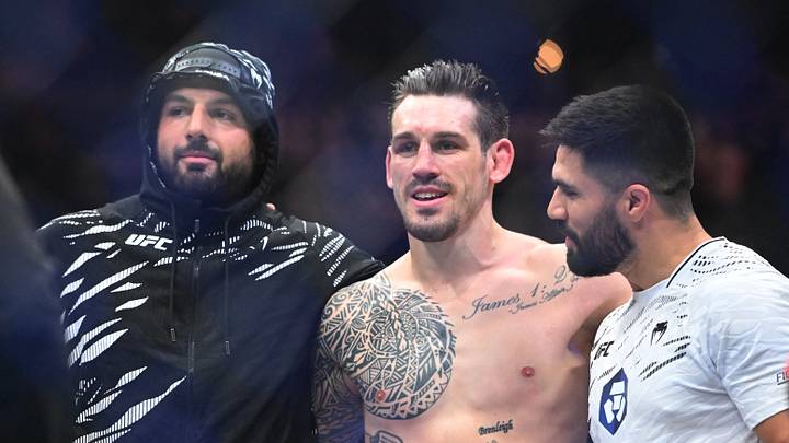 Oct 18, 2025; Vancouver, BC, CANADA; Brendan Allen (blue gloves) reacts after the fight against Reinier De Ridder (red gloves) during UFC Fight Night at Rogers Arena. Mandatory Credit: Simon Fearn-Imagn Images Oct 18, 2025; Vancouver, BC, CANADA; Brendan Allen (blue gloves) reacts after the fight against Reinier De Ridder (red gloves) during UFC Fight Night at Rogers Arena. Mandatory Credit: Simon Fearn-Imagn Images
