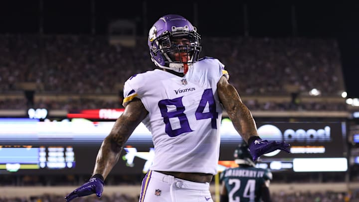 Sep 19, 2022; Philadelphia, Pennsylvania, USA; Minnesota Vikings tight end Irv Smith Jr. (84)