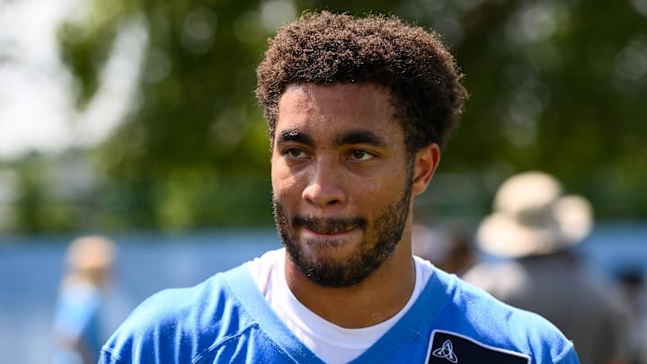 Tennessee Titans wide receiver Chimere Dike walks off the field during training camp. Mandatory Credit: Steve Roberts-Imagn Images