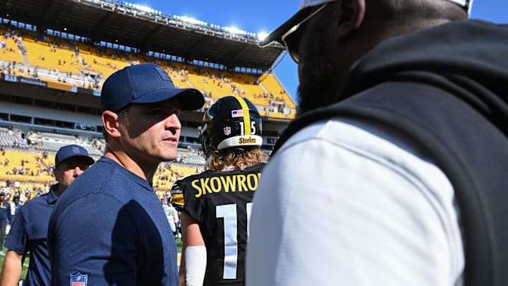 Sep 14, 2025; Pittsburgh, Pennsylvania, USA; Seattle Seahawks head coach Mike Macdonald greets Pittsburgh Steelers head coach Mike Tomlin following their game at Acrisure Stadium. Mandatory Credit: Barry Reeger-Imagn Images