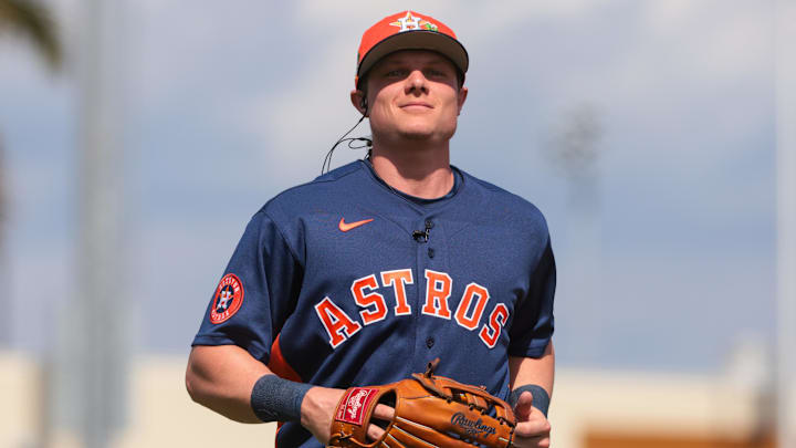 Houston Astros center fielder Jake Meyers jogs off the field between innings.