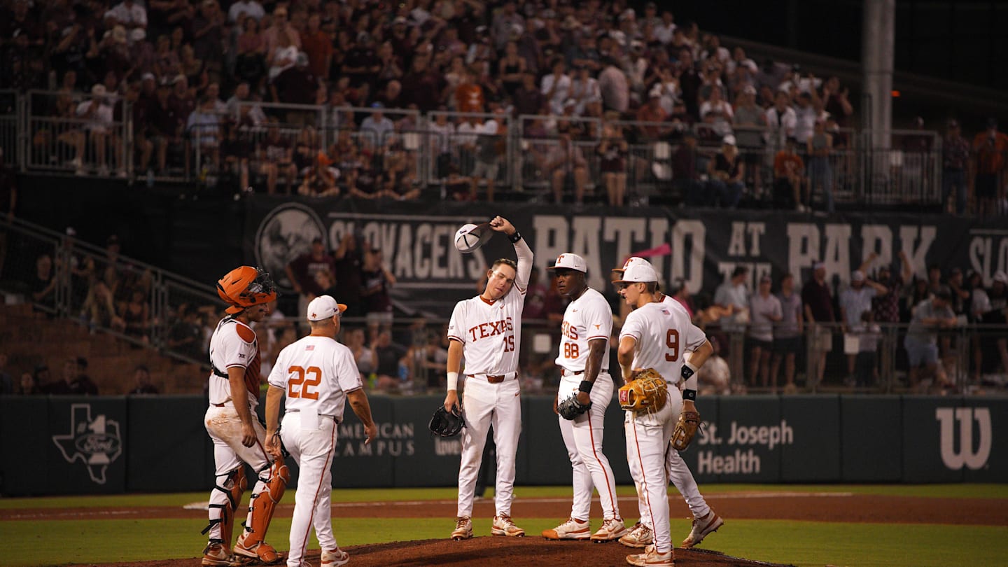 South Carolina Baseball Prepares for a Home Stand Against the Texas Longhorns