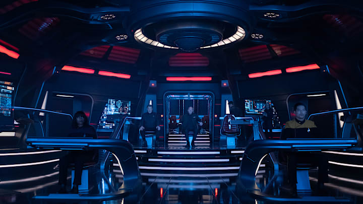 Ashlei Sharpe Chestnut as Sidney La Forge, Joanthan Frakes as Will Riker and Patrick Stewart as Picard in"No Win Scenario" Episode 304, Star Trek: Picard on Paramount+. Photo Credit: Trae Patton/Paramount+. ©2021 Viacom, International Inc. All Rights Reserved.