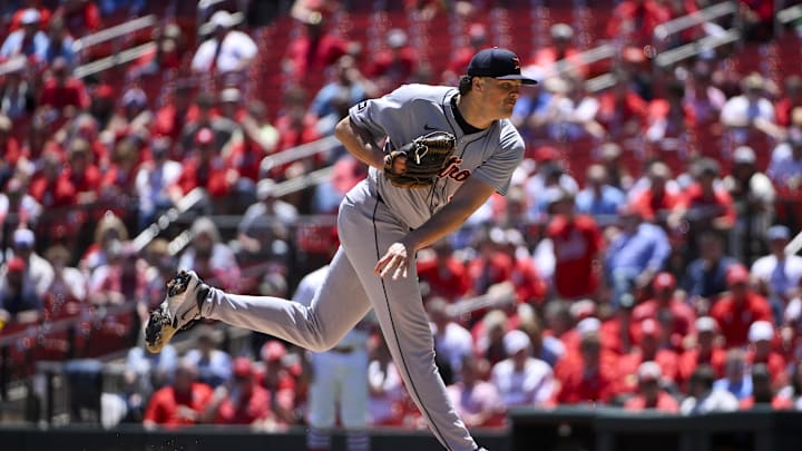 May 21, 2025; St. Louis, Missouri, USA;  Detroit Tigers starting pitcher Brant Hurter (48) pitches against the St. Louis Cardinals during the first inning at Busch Stadium. 