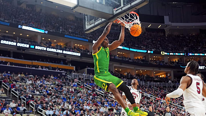 Mar 21, 2024; Pittsburgh, PA, USA; Oregon Ducks center N'Faly Dante (1) dunks the ball against South