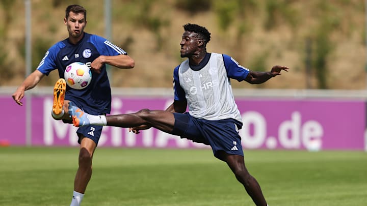 Marvin Pieringer im Trainingsduell mit Bryan Lasme