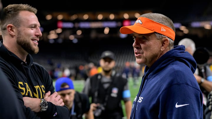 Oct 17, 2024; New Orleans, Louisiana, USA; New Orleans Saints tight end Taysom Hill (7) talks to his former coach Denver Broncos head coach Sean Payton at Caesars Superdome. Mandatory Credit: Matthew Hinton-Imagn Images Oct 17, 2024; New Orleans, Louisiana, USA; New Orleans Saints tight end Taysom Hill (7) talks to his former coach Denver Broncos head coach Sean Payton at Caesars Superdome. Mandatory Credit: Matthew Hinton-Imagn Images