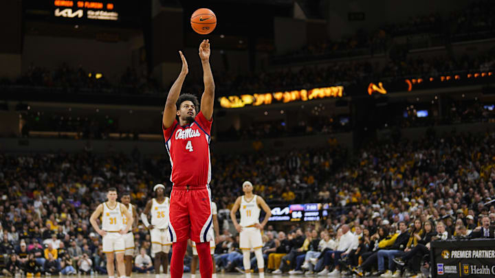 Jan 25, 2025; Columbia, Missouri, USA; Mississippi Rebels forward Jaemyn Brakefield (4) shoots a free throw after a flagrant foul during the second half against the Missouri Tigers at Mizzou Arena. Mandatory Credit: Jay Biggerstaff-Imagn Images Jan 25, 2025; Columbia, Missouri, USA; Mississippi Rebels forward Jaemyn Brakefield (4) shoots a free throw after a flagrant foul during the second half against the Missouri Tigers at Mizzou Arena. Mandatory Credit: Jay Biggerstaff-Imagn Images