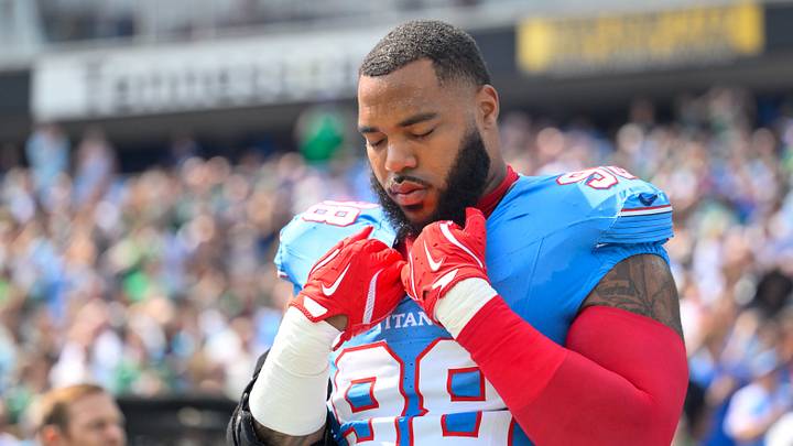 Sep 20, 2026; Nashville, Tennessee, USA; Tennessee Titans defensive tackle Jeffery Simmons (98) stands during the National Anthem against the Philadelphia Eagles during the first half at Nissan Stadium. Mandatory Credit: Steve Roberts-Imagn Images Sep 20, 2026; Nashville, Tennessee, USA; Tennessee Titans defensive tackle Jeffery Simmons (98) stands during the National Anthem against the Philadelphia Eagles during the first half at Nissan Stadium. Mandatory Credit: Steve Roberts-Imagn Images