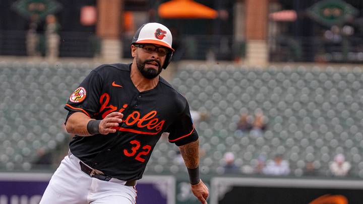Sep 23, 2026; Baltimore, Maryland, USA; Baltimore Orioles first baseman Christian Encarnacion-Strand (32) rounds third base to score a run during the second inning at Oriole Park at Camden Yards. Mandatory Credit: Jamie LeBlanc-Imagn Images Sep 23, 2026; Baltimore, Maryland, USA; Baltimore Orioles first baseman Christian Encarnacion-Strand (32) rounds third base to score a run during the second inning at Oriole Park at Camden Yards. Mandatory Credit: Jamie LeBlanc-Imagn Images