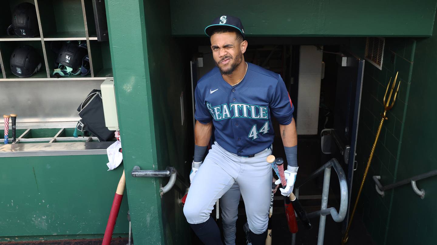Mariners Must Help Julio Rodríguez Fix the Flaws Behind His 2026 Regression