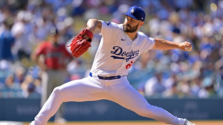 Aug 31, 2025; Los Angeles, California, USA; Los Angeles Dodgers relief pitcher Tanner Scott (66) delivers to the plate against the Arizona Diamondbacks at Dodger Stadium. Mandatory Credit: Jayne Kamin-Oncea-Imagn Images Aug 31, 2025; Los Angeles, California, USA; Los Angeles Dodgers relief pitcher Tanner Scott (66) delivers to the plate against the Arizona Diamondbacks at Dodger Stadium. Mandatory Credit: Jayne Kamin-Oncea-Imagn Images
