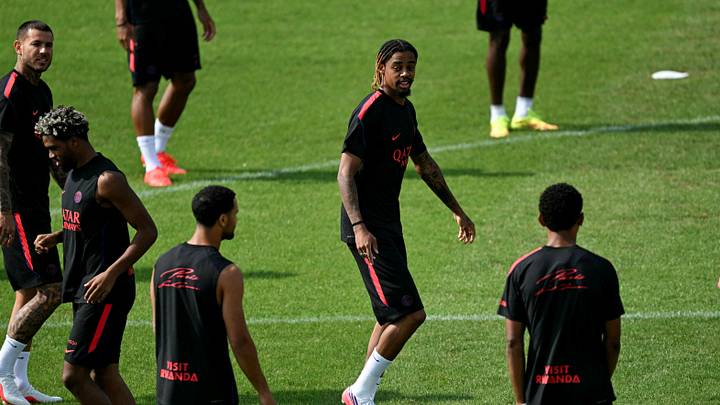 FBL-FRA-SUPERCUP-PSG-TRAINING