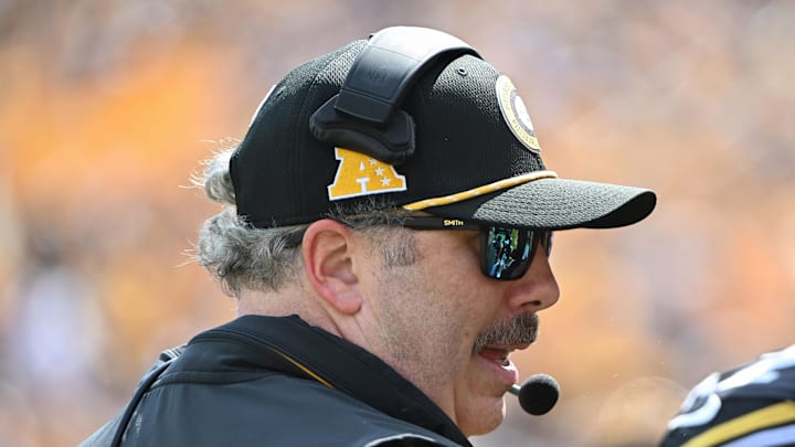 Sep 22, 2024; Pittsburgh, Pennsylvania, USA; Pittsburgh Steelers offensive coordinator Arthur Smith reacts during the second quarter against the Los Angeles Chargers at Acrisure Stadium. Mandatory Credit: Barry Reeger-Imagn Images