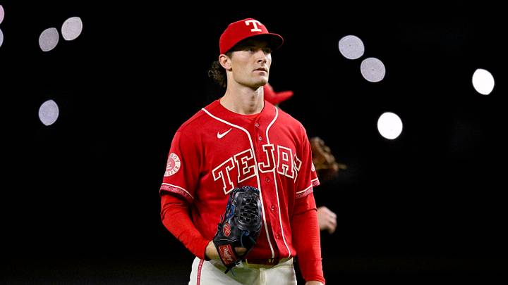 Sep 19, 2026; Arlington, Texas, USA; Texas Rangers relief pitcher Jacob Latz (67) walks on to the field during the ninth inning against the Toronto Blue Jays at Globe Life Field. Mandatory Credit: Jerome Miron-Imagn Images Sep 19, 2026; Arlington, Texas, USA; Texas Rangers relief pitcher Jacob Latz (67) walks on to the field during the ninth inning against the Toronto Blue Jays at Globe Life Field. Mandatory Credit: Jerome Miron-Imagn Images