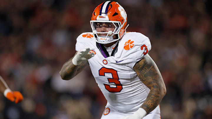 Clemson DE T.J. Parker Clemson DE T.J. Parker