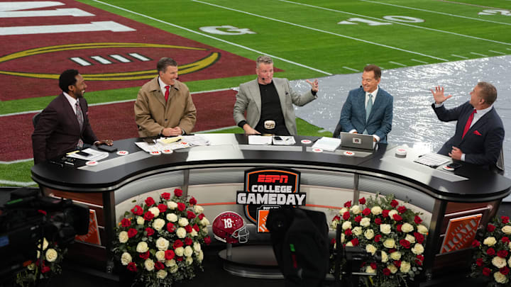 Desmond Howard, Rece Davis, Pat McAfee, Nick Saban and Kirk Herbstreit on the ESPN College Gameday set during the 2026 Rose Bowl and quarterfinal game of the College Football Playoff at Rose Bowl Stadium. Mandatory Credit: Kirby Lee-Imagn Images