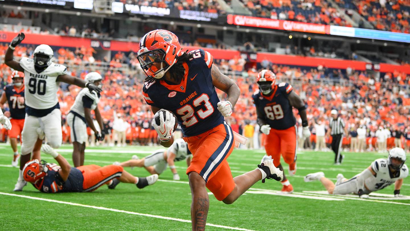 Syracuse football RB Shavane Anderson had historic debut. 'That's pretty legit,' Fran Brown says.