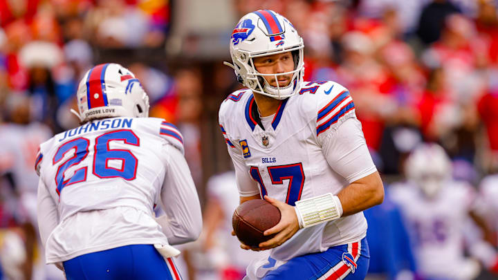 Buffalo Bills v Kansas City Chiefs