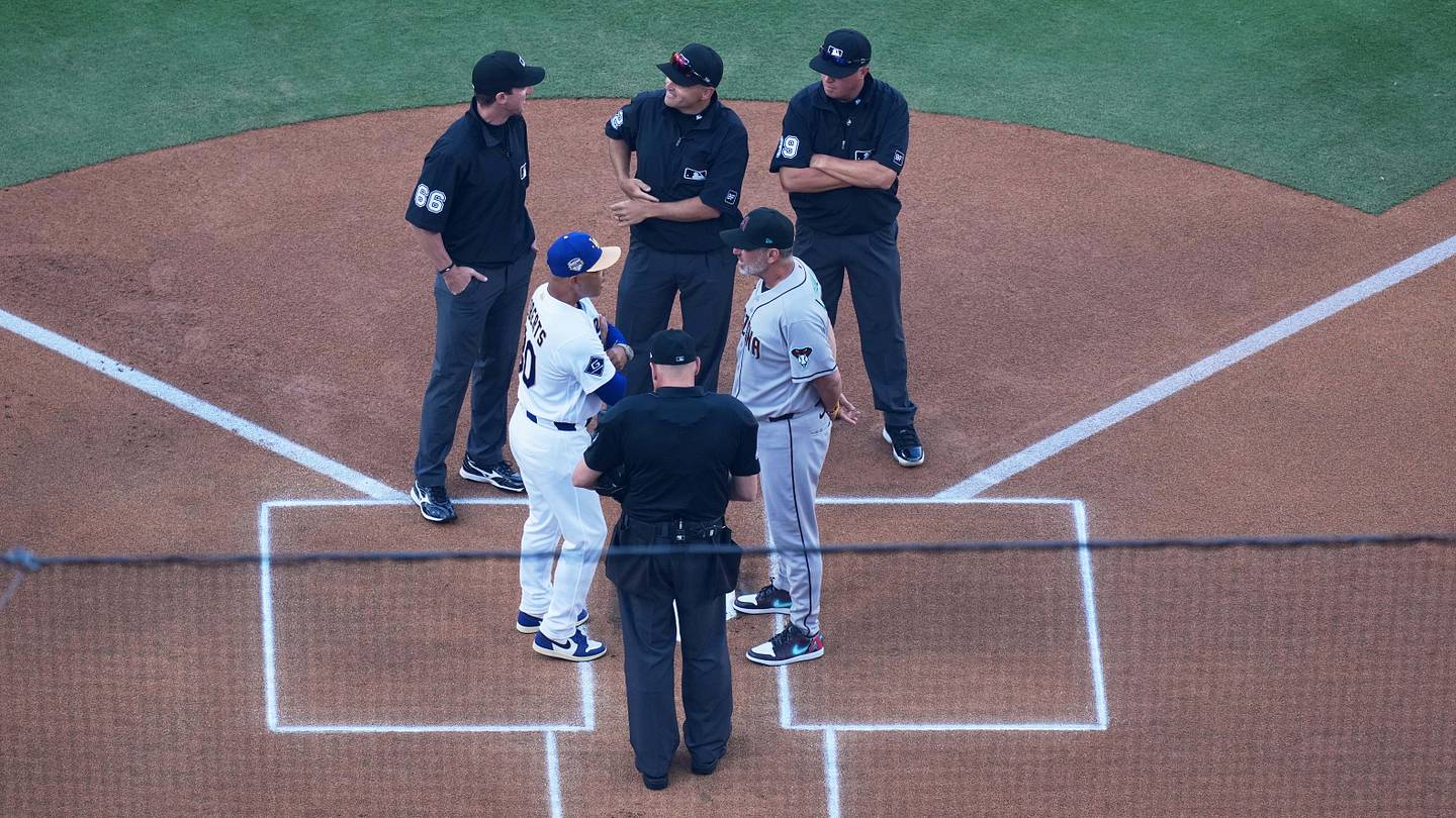 D-backs Manager Makes Bold Commitment Amidst Lineup Controversy