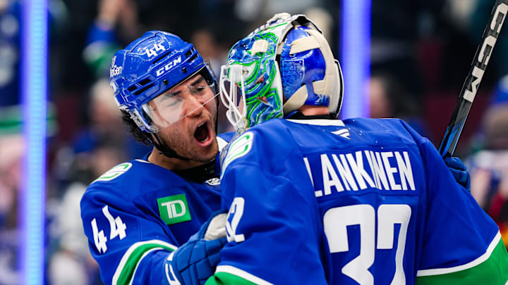 Toronto Maple Leafs v Vancouver Canucks