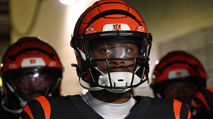 Aug 28, 2026; Philadelphia, Pennsylvania, USA; Cincinnati Bengals wide receiver Colbie Young (86) waits in the tunnel against the Philadelphia Eagles at Lincoln Financial Field. Mandatory Credit: Eric Hartline-Imagn Images Aug 28, 2026; Philadelphia, Pennsylvania, USA; Cincinnati Bengals wide receiver Colbie Young (86) waits in the tunnel against the Philadelphia Eagles at Lincoln Financial Field. Mandatory Credit: Eric Hartline-Imagn Images