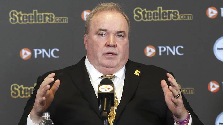 Pittsburgh Steelers head coach Mike McCarthy Mandatory Credit: Charles LeClaire-Imagn Images