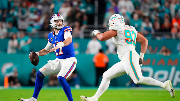 Buffalo Bills v Miami Dolphins