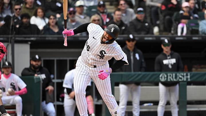 May 10, 2026; Chicago, Illinois, USA; Chicago White Sox catcher Edgar Quero (26) is hit by a itch thrown by Seattle Mariners pitcher José A. Ferrer (45) during the seventh inning at Rate Field. Mandatory Credit: Matt Marton-Imagn Images May 10, 2026; Chicago, Illinois, USA; Chicago White Sox catcher Edgar Quero (26) is hit by a itch thrown by Seattle Mariners pitcher José A. Ferrer (45) during the seventh inning at Rate Field. Mandatory Credit: Matt Marton-Imagn Images
