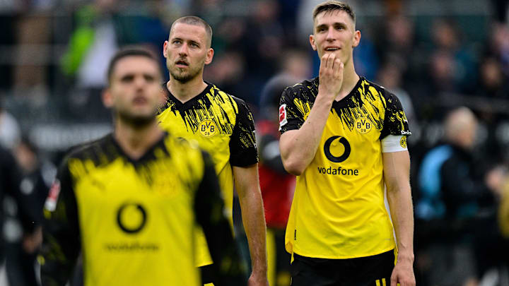FBL-GER-BUNDESLIGA-MOENCHENGLADBACH-DORTMUND