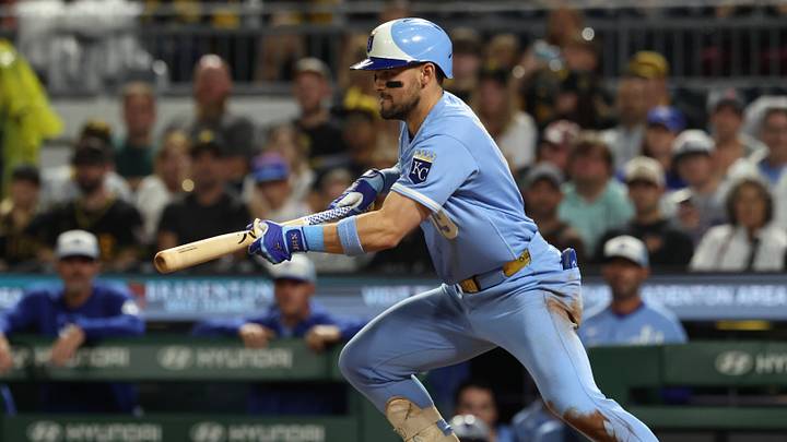 Sep 19, 2026; Pittsburgh, Pennsylvania, USA; Kansas City Royals second baseman Michael Massey (19) drives in a run with a sacrifice bunt against the Pittsburgh Pirates during the fifth inning at PNC Park. Mandatory Credit: Charles LeClaire-Imagn Images Sep 19, 2026; Pittsburgh, Pennsylvania, USA; Kansas City Royals second baseman Michael Massey (19) drives in a run with a sacrifice bunt against the Pittsburgh Pirates during the fifth inning at PNC Park. Mandatory Credit: Charles LeClaire-Imagn Images
