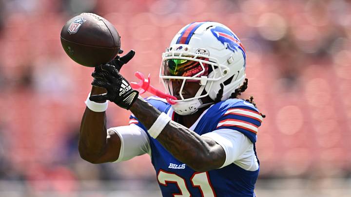 Aug 22, 2026; Cleveland, Ohio, USA; Buffalo Bills cornerback Maxwell Hairston (31) warms up before the game