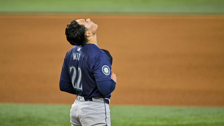 Seattle Mariners starting pitcher Bryan Woo (22) prepares to pitch against the Texas Rangers during the sixth inning at Globe Life Field on Sept 22.