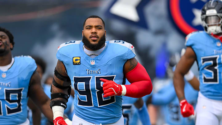 Sep 14, 2025; Nashville, Tennessee, USA;  Tennessee Titans defensive tackle Jeffery Simmons (98) takes the field against the Los Angeles Rams during the first half at Nissan Stadium. Mandatory Credit: Steve Roberts-Imagn Images