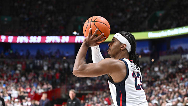  Gonzaga Bulldogs guard Adam Miller (23) 