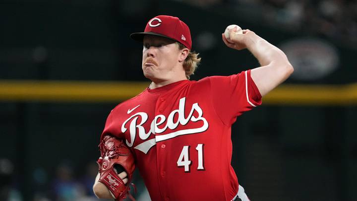 Aug 23, 2026; Phoenix, Arizona, USA; Cincinnati Reds pitcher Andrew Abbott (41) throws against the Arizona Diamondbacks in the first inning at Chase Field. Mandatory Credit: Rick Scuteri-Imagn Images Aug 23, 2026; Phoenix, Arizona, USA; Cincinnati Reds pitcher Andrew Abbott (41) throws against the Arizona Diamondbacks in the first inning at Chase Field. Mandatory Credit: Rick Scuteri-Imagn Images