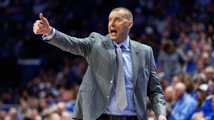 Jan 7, 2026; Lexington, Kentucky, USA; Kentucky Wildcats head coach Mark Pope motions to his players during the second half against the Missouri Tigers at Rupp Arena at Central Bank Center. Mandatory Credit: Jordan Prather-Imagn Images Jan 7, 2026; Lexington, Kentucky, USA; Kentucky Wildcats head coach Mark Pope motions to his players during the second half against the Missouri Tigers at Rupp Arena at Central Bank Center. Mandatory Credit: Jordan Prather-Imagn Images