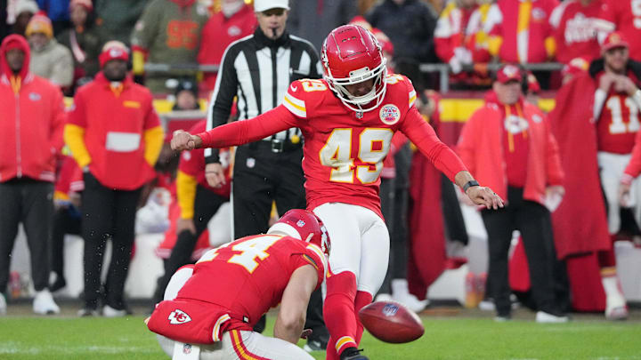 Nov 29, 2024; Kansas City, Missouri, USA; Kansas City Chiefs place kicker Matthew Wright (49) kicks a field goal against the Las Vegas Raiders during the second half at GEHA Field at Arrowhead Stadium. Mandatory Credit: Denny Medley-Imagn Images Nov 29, 2024; Kansas City, Missouri, USA; Kansas City Chiefs place kicker Matthew Wright (49) kicks a field goal against the Las Vegas Raiders during the second half at GEHA Field at Arrowhead Stadium. Mandatory Credit: Denny Medley-Imagn Images
