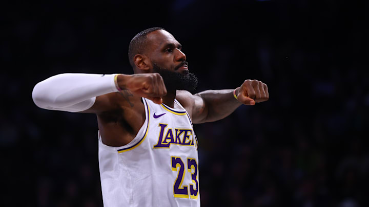 Los Angeles Lakers v Brooklyn Nets
