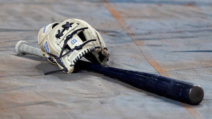 Marlins bat and glove | Credit: Rhona Wise